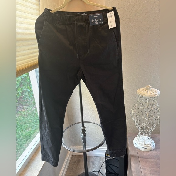 NWT Hollister Advanted Stretch Men’s Jogger in Black Size Small - Picture 1 of 8